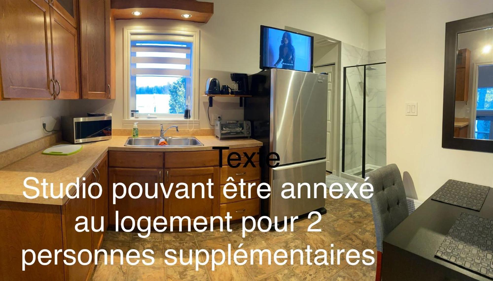 Logement 3 ,5 Entierement Prive Lac-Mégantic المظهر الخارجي الصورة